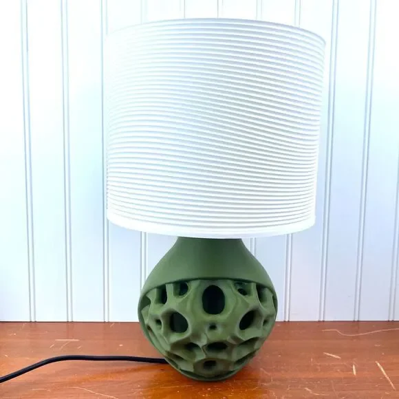 The Neor Desk Lamp and Shade, Bedside Lamp, Modern Home and Office - Picture 1 of 11